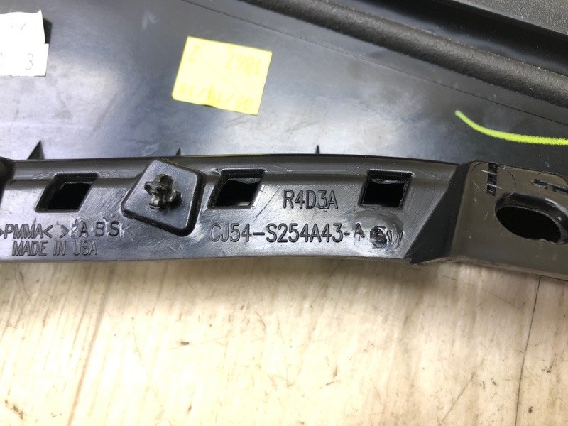 Накладка двери задняя левая ESCAPE 12-19 2018 TM2 1.5 M9MA