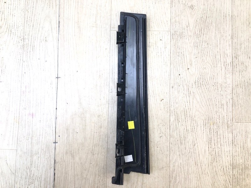 Накладка двери задняя левая ESCAPE 12-19 2018 TM2 1.5 M9MA