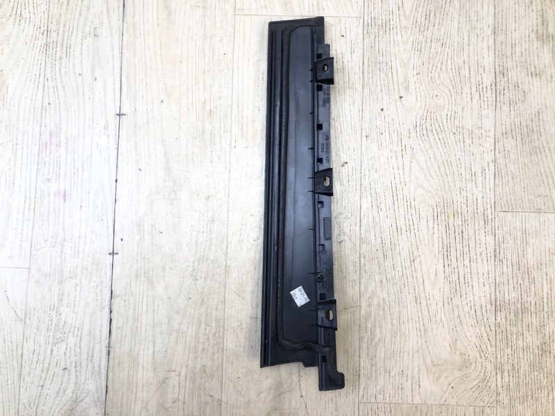 Накладка двери задняя правая ESCAPE 12-19 2018 TM2 1.5 M9MA