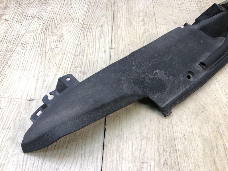 Пыльник крыла передний левый RX350/450 15-22