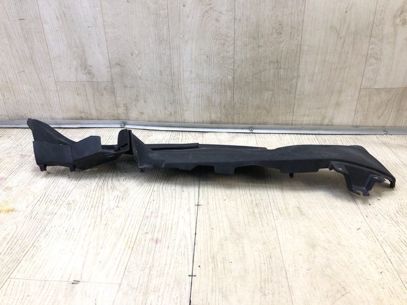 Пыльник крыла передний левый RX350/450 15-22