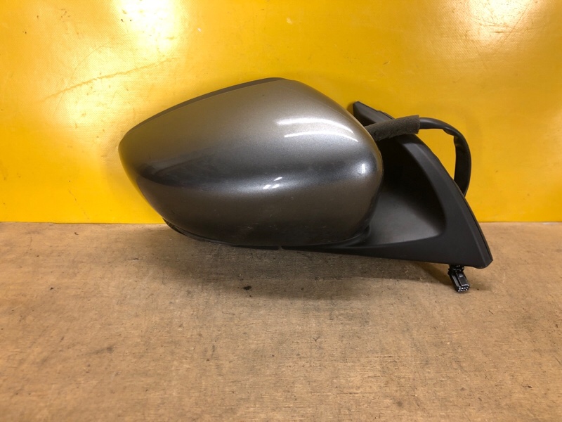 Зеркало правое LEAF 18-