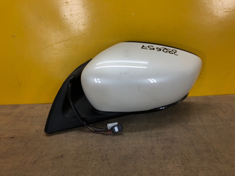 Зеркало левое LEAF 18-