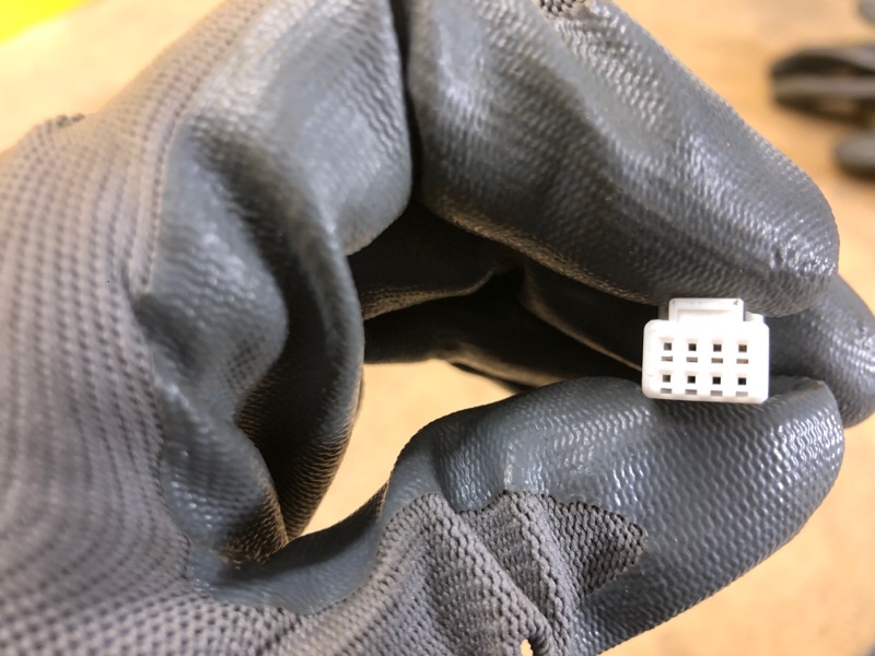 Зеркало правое LEAF 18-