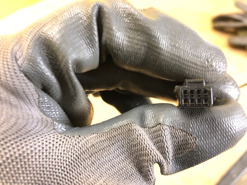 Зеркало правое LEAF 18-