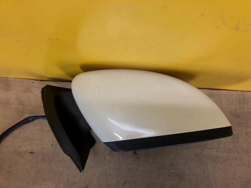 Зеркало правое NISSAN LEAF 18-