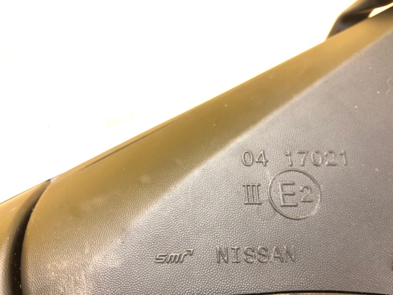 Зеркало правое LEAF 18-