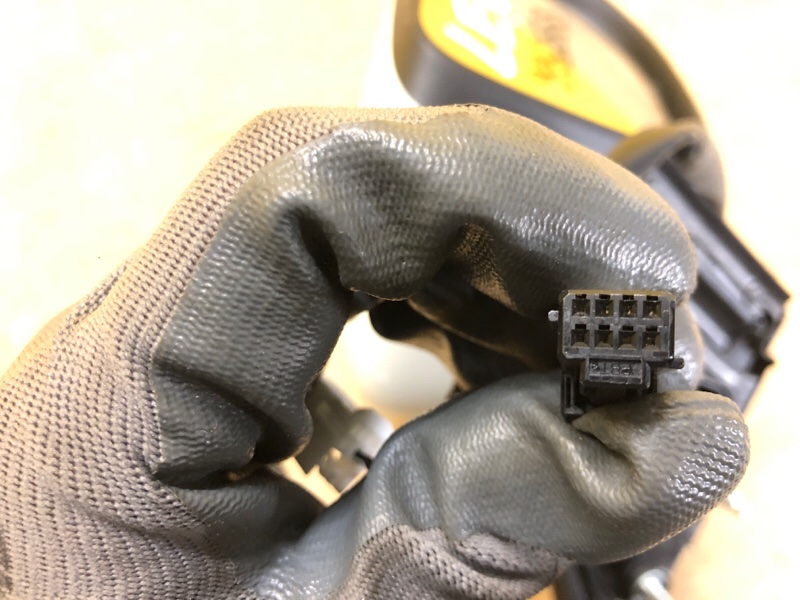 Зеркало правое LEAF 18-