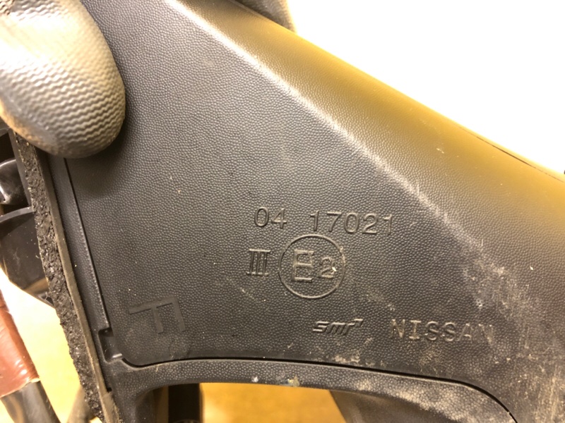 Зеркало левое LEAF 18-