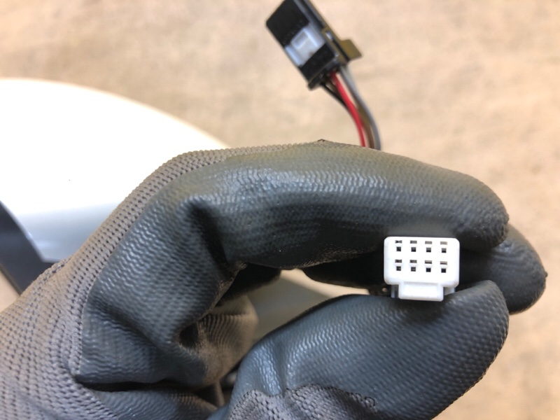 Зеркало левое LEAF 18-