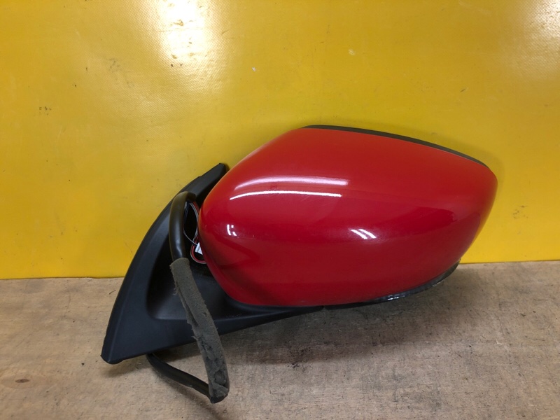 Зеркало левое LEAF 18-