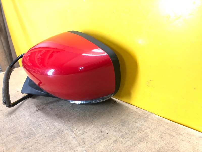 Зеркало левое LEAF 18-