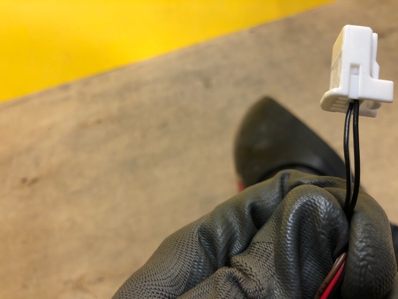 Зеркало левое LEAF 18-