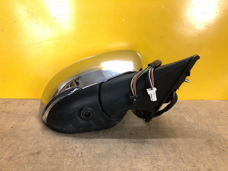 Зеркало правое LEAF 18-