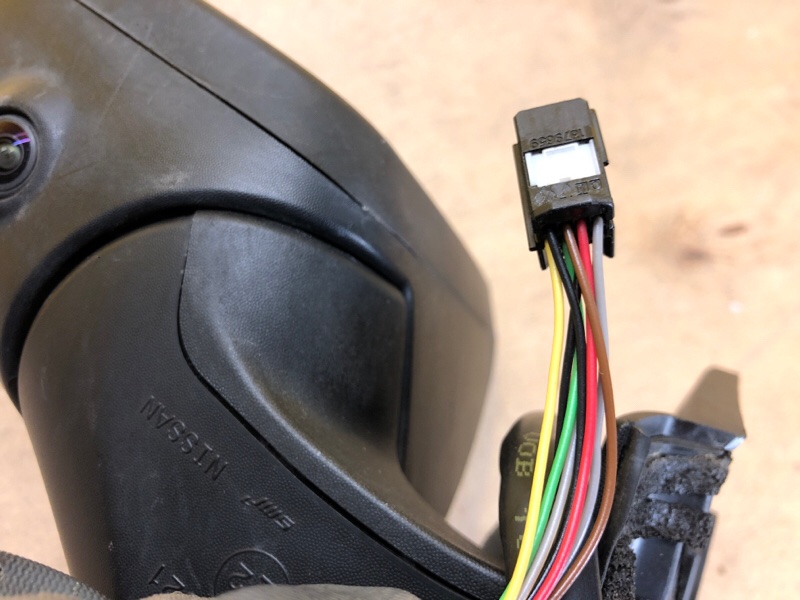 Зеркало левое LEAF 18-