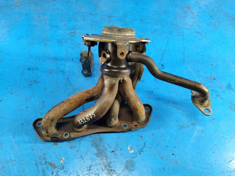 Коллектор выпускной TOYOTA PRIUS - 30 09-17 2012 ZVW30 1.8 2ZRFXE 17141-37150 Б/У