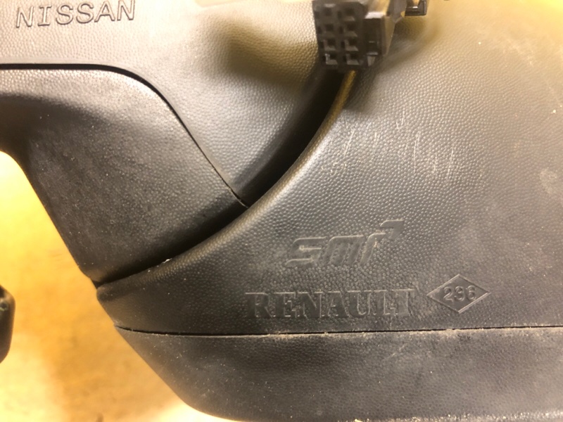 Зеркало левое LEAF 18-