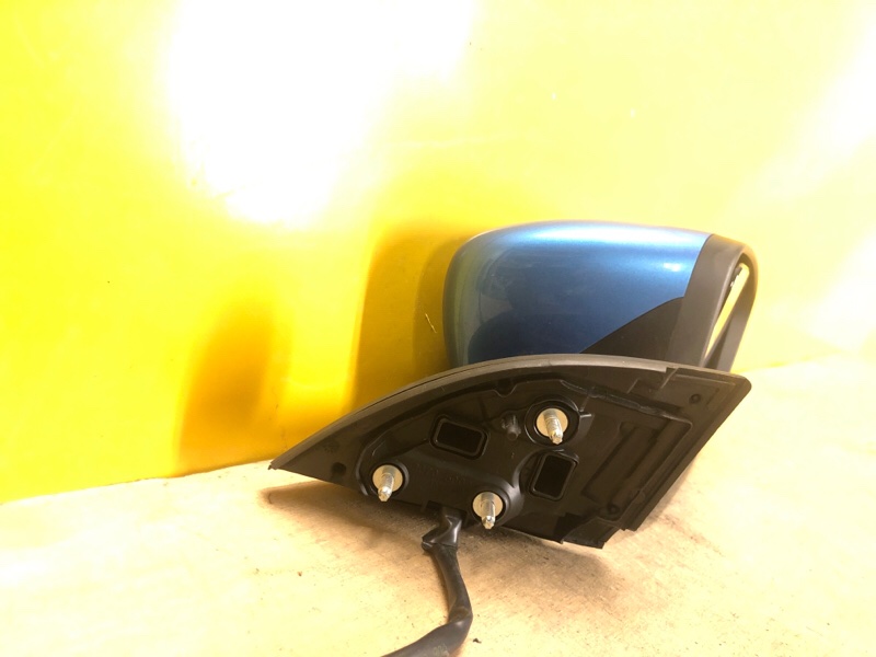 Зеркало правое LEAF 18-