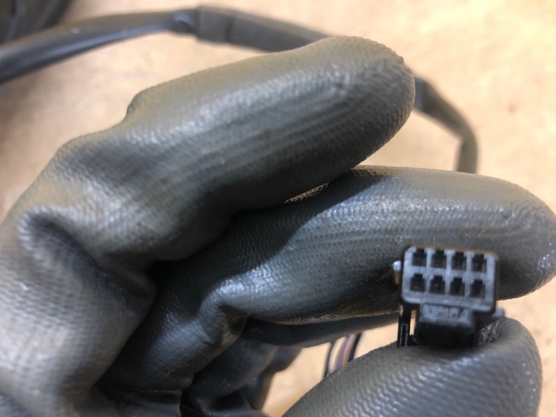 Зеркало левое LEAF 18-