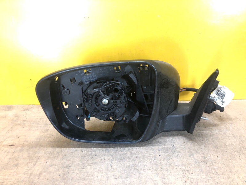 Зеркало левое NISSAN X-TRAIL/ROGUE T32 13-20 963024CC8A Б/У