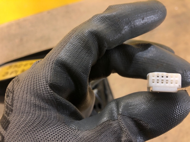 Зеркало левое MURANO Z50 02-07