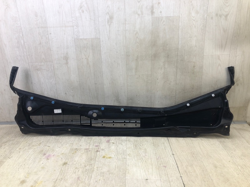 Пластик под лобовое стекло / Жабо TLX 14-17