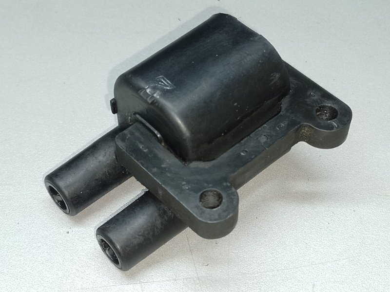 Запчасть катушка зажигания HYUNDAI TUCSON 04-10 2006 2.7 G6BA 27301-37150 Б/У Катушка зажигания HYUNDAI TUCSON 04-10 2006 2.7 G6BA 27301-37150 Б/У