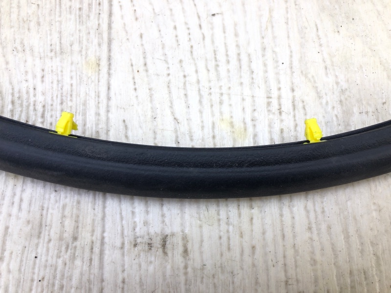 Уплотнитель двери задний правый ESCAPE 12-19