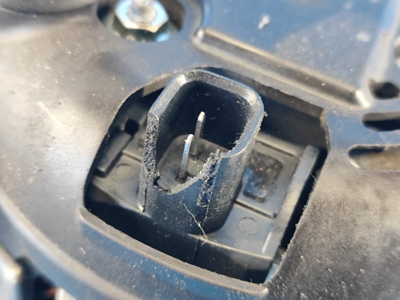 Генератор CHRYSLER 200 10-14 3.6 ERB Генератор CHRYSLER 200 10-14 3.6 ERB