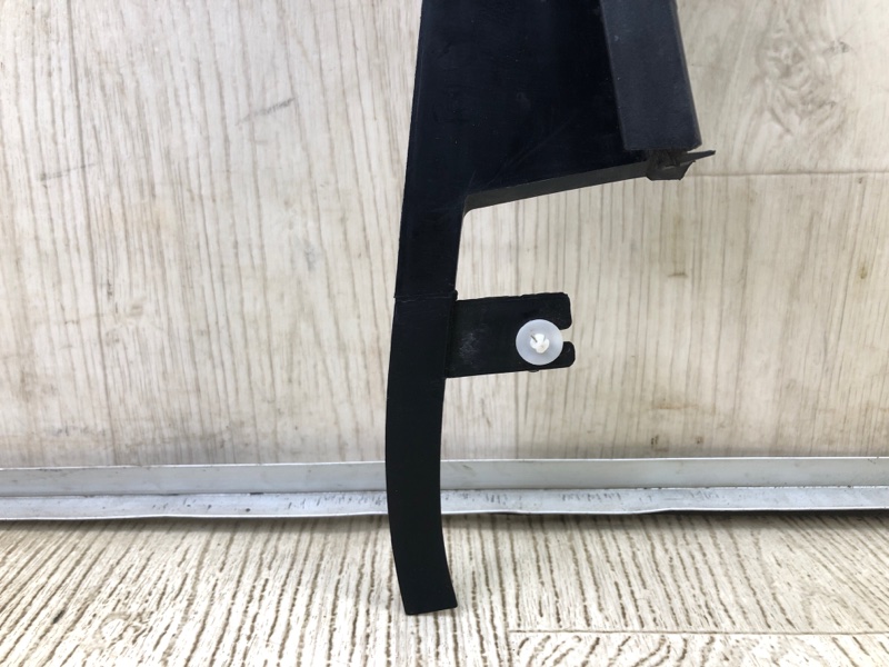 Накладка двери внутренняя задняя правая ESCAPE 12-19