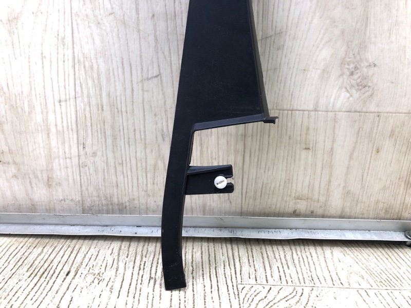 Накладка двери внутренняя задняя левая ESCAPE 12-19