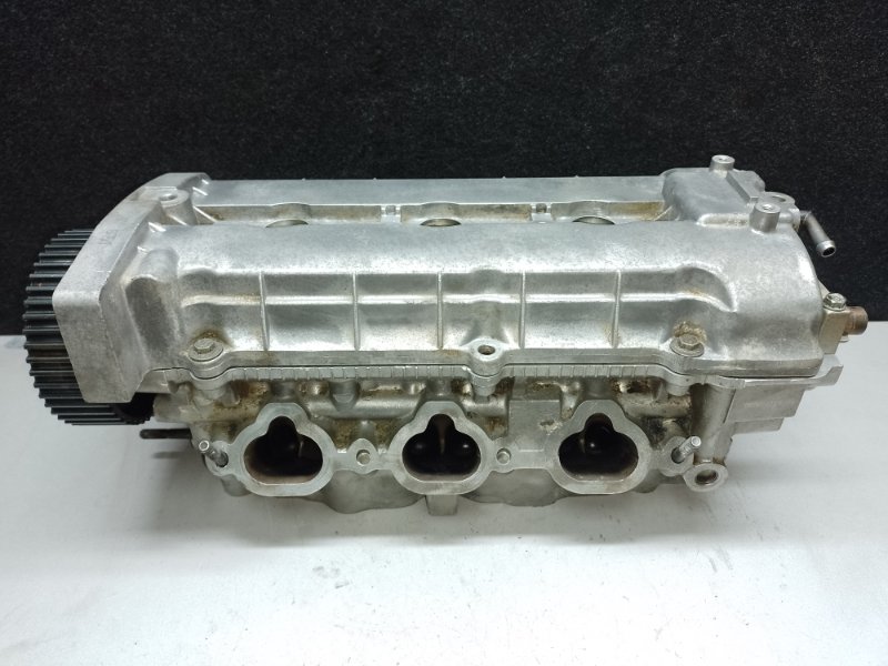 Головка блока цилиндров правая HYUNDAI TUCSON 04-10 2006 2.7 G6BA 22100-372B0 Б/У