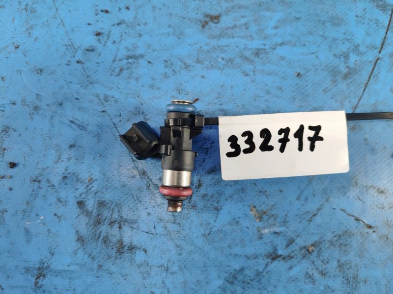 Форсунка топливная CHRYSLER 200 10-14 2013 3.6 ERB RL184085AC Б/У