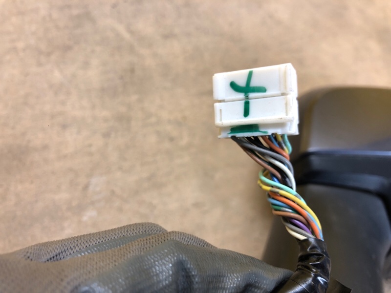 Зеркало левое OUTBACK BS 14-21