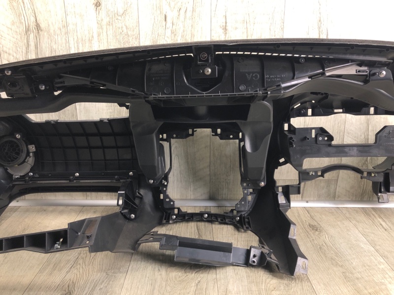 Торпедо JUKE 10-19 2011 1.6 MR16DDT