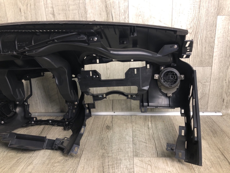 Торпедо JUKE 10-19 2011 1.6 MR16DDT