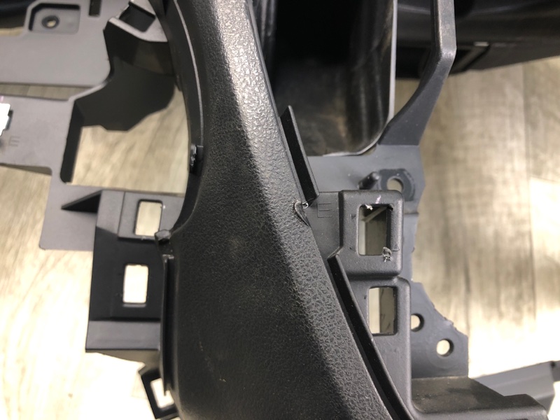 Торпедо JUKE 10-19 2011 1.6 MR16DDT