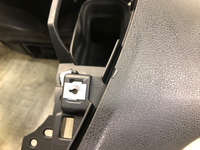 Торпедо JUKE 10-19 2011 1.6 MR16DDT