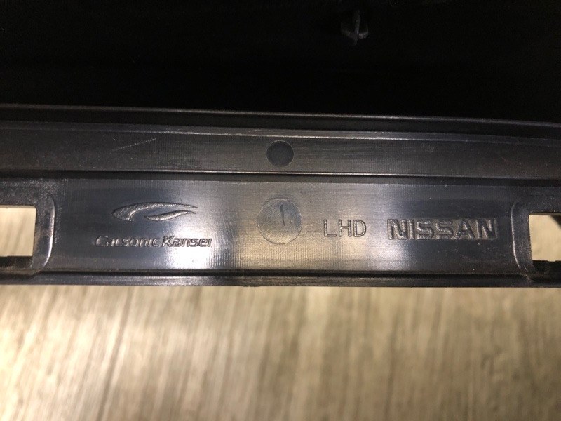 Торпедо JUKE 10-19 2011 1.6 MR16DDT