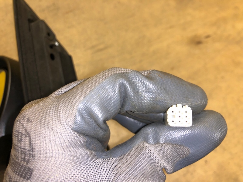 Зеркало левое CX-7 06-12