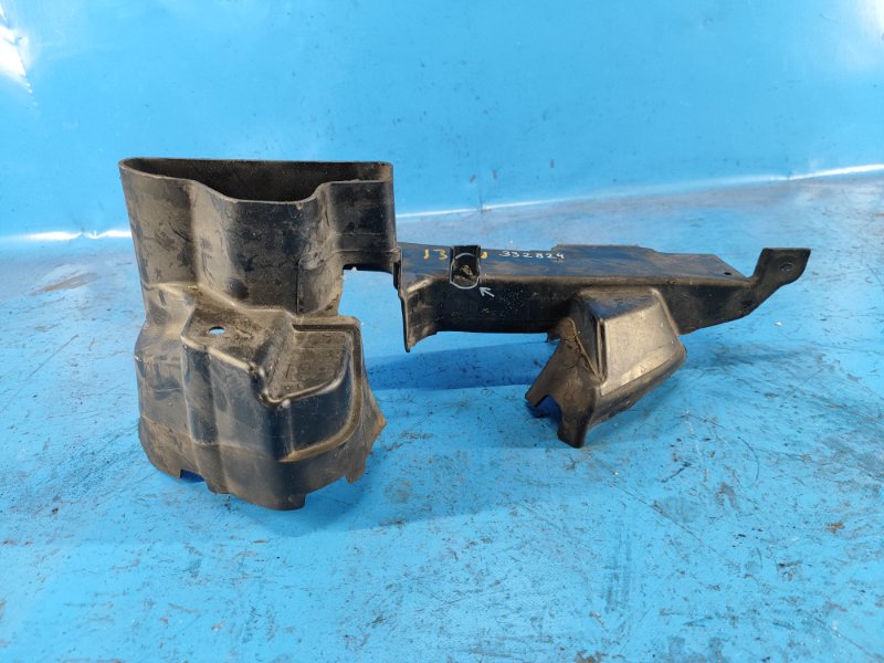 Дефлектор радиатора левый MUSTANG 15- 2017 3.7 C37PDED