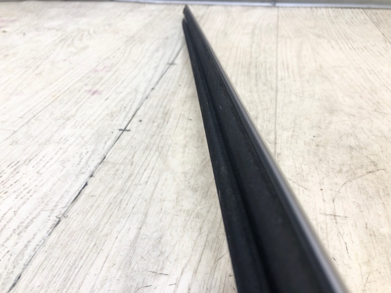 Молдинг двери задний правый 200 14-16 2015 UF 2.4 ED6