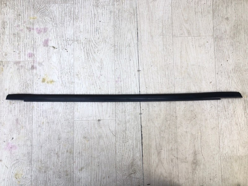 Молдинг двери задний левый FORD FOCUS 10-18 2016 CB8 2.0 XQDA BM5Z-5825861-B Б/У