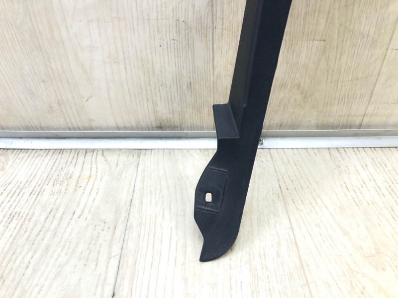 Накладка двери внутренняя передняя правая FOCUS 10-18 2015 CB8 2.0 XQDA