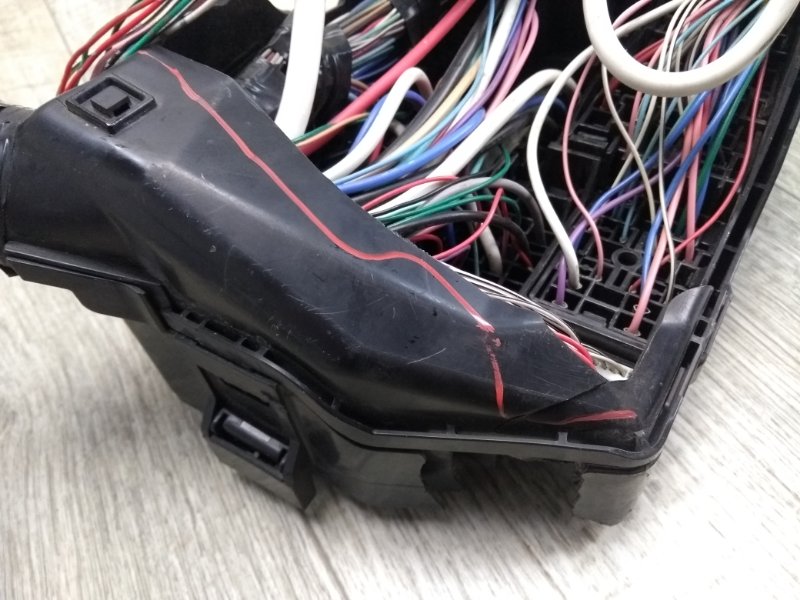 Блок предохранителей моторный отсек CAMRY 70 17- 2018 GSV70 2.5 A25AFKS Блок предохранителей моторный отсек CAMRY 70 17- 2018 GSV70 2.5 A25AFKS