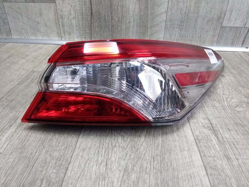 Запчасть фонарь наружный правый TOYOTA CAMRY 70 17- 2020 GSV70 2.5 A25AFKS 8155006720 Б/У Фонарь наружный правый TOYOTA CAMRY 70 17- 2020 GSV70 2.5 A25AFKS 8155006720 Б/У