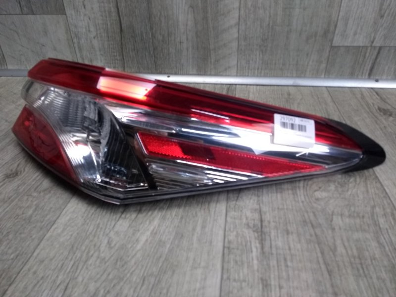 Фонарь наружный правый CAMRY 70 17- 2020 GSV70 2.5 A25AFKS Фонарь наружный правый CAMRY 70 17- 2020 GSV70 2.5 A25AFKS