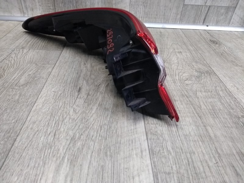 Фонарь наружный правый CAMRY 70 17- 2020 GSV70 2.5 A25AFKS Фонарь наружный правый CAMRY 70 17- 2020 GSV70 2.5 A25AFKS