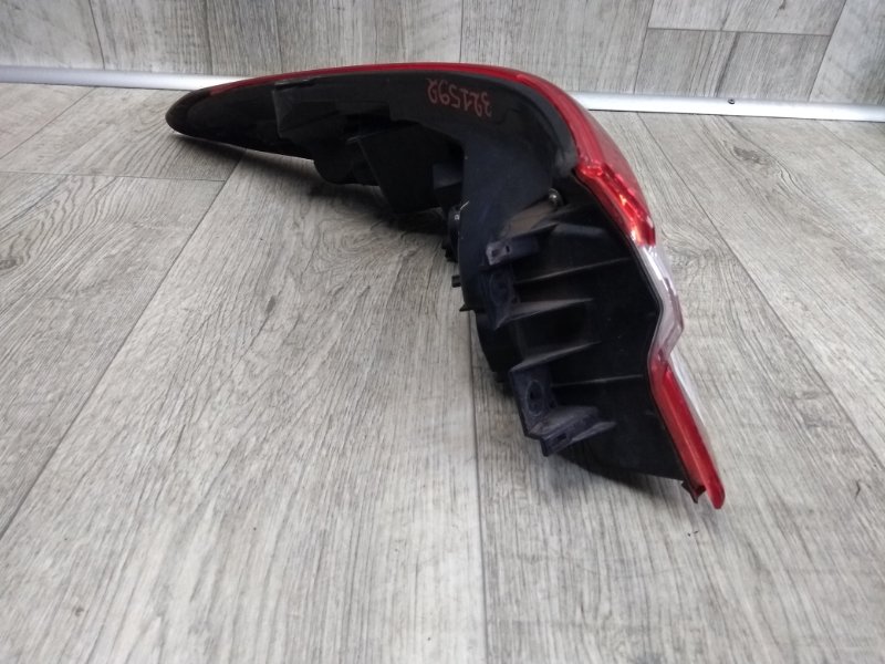 Фонарь наружный правый CAMRY 70 17- Фонарь наружный правый CAMRY 70 17-