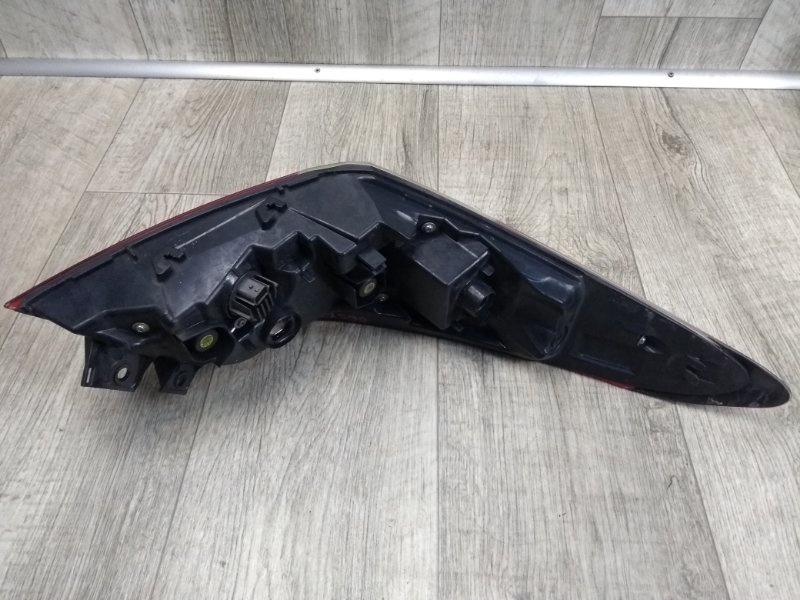 Фонарь наружный правый CAMRY 70 17- Фонарь наружный правый CAMRY 70 17-